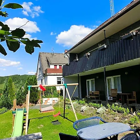 فندق With Garden In Germany فيلديمان